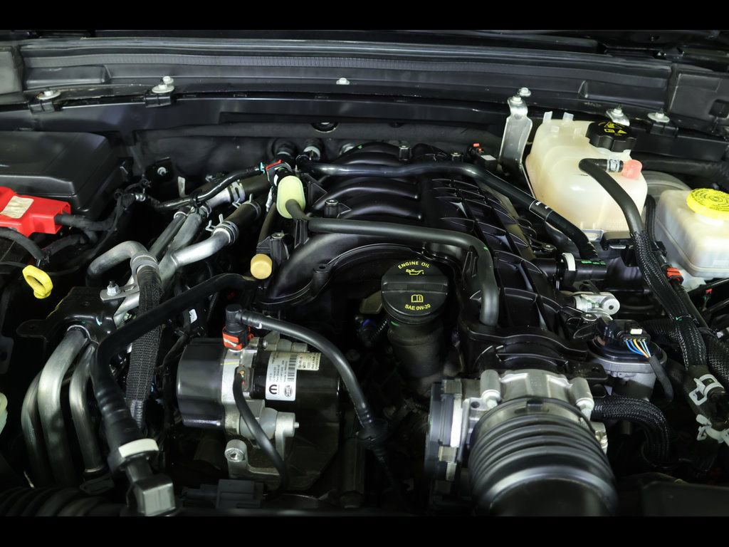 Used 2022 Jeep Wrangler Unlimited Sport AWD/4WD image 17
