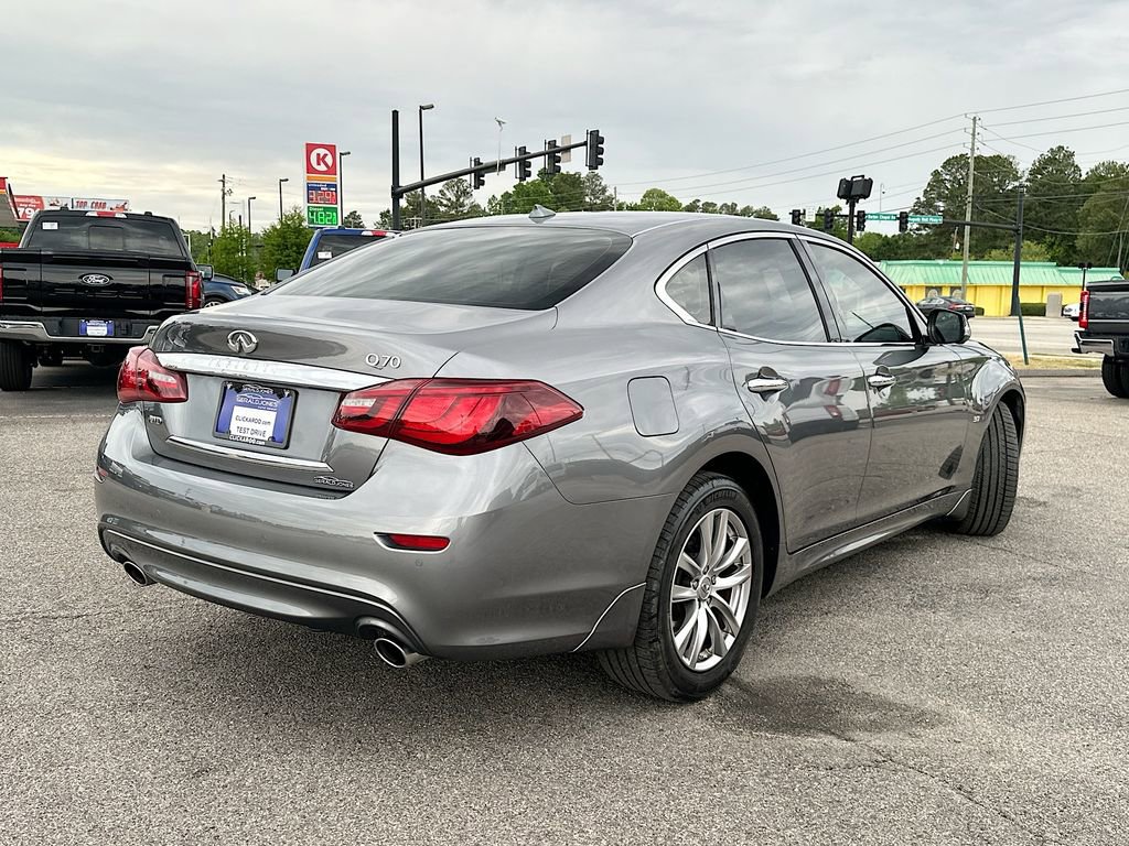 Used 2018 INFINITI Q70 Luxe w/ Proactive Package AWD/4WD image 7