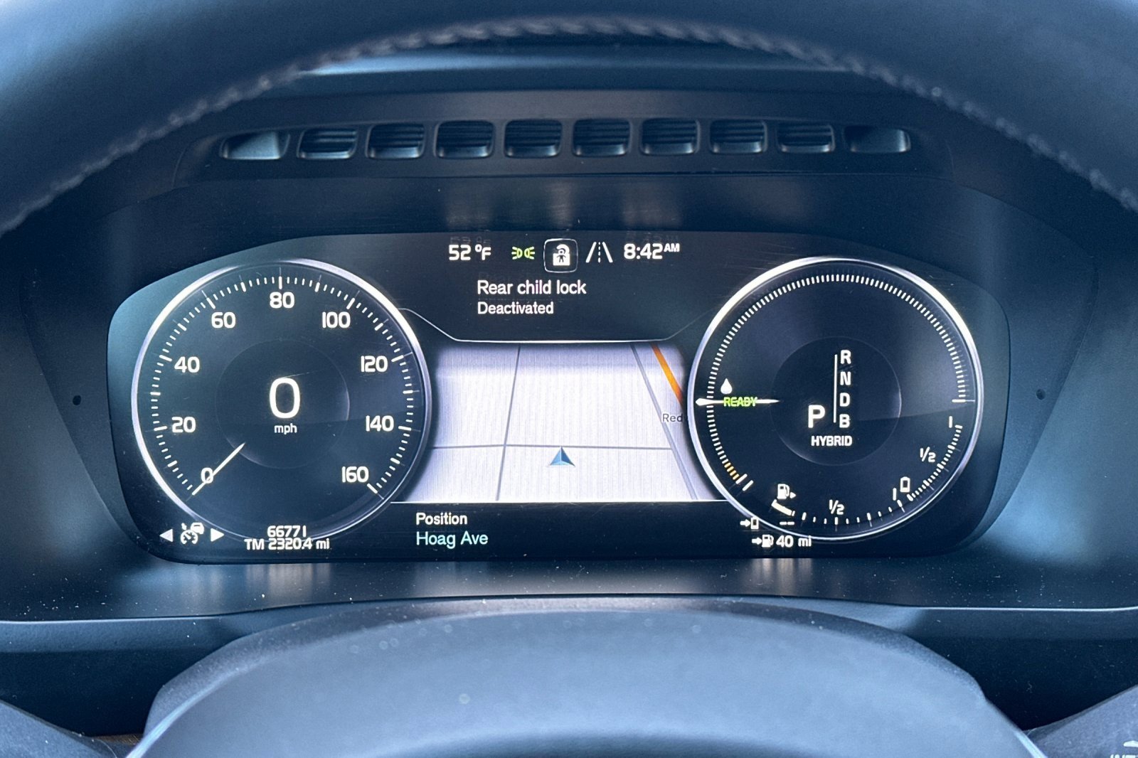 Used 2017 Volvo XC90 T8 Inscription w/ Vision Package image 27