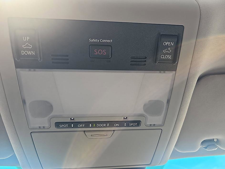 Used 2014 Lexus LS 460 w/ Comfort Package image 29