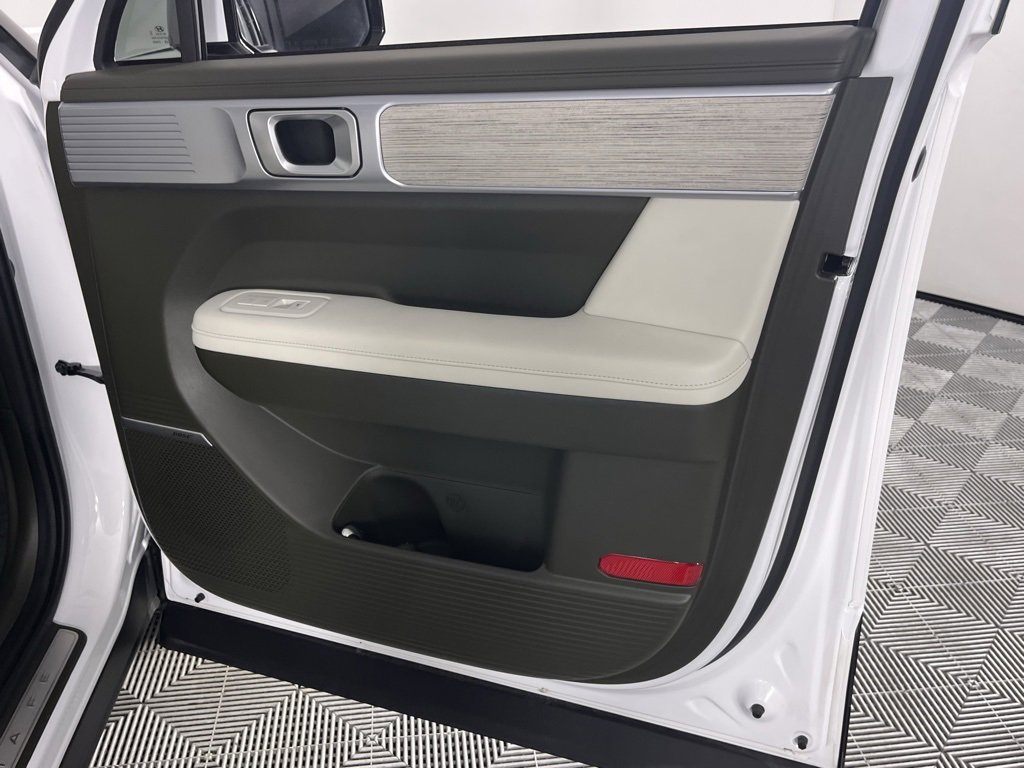 Used 2024 Hyundai Santa Fe Calligraphy image 36