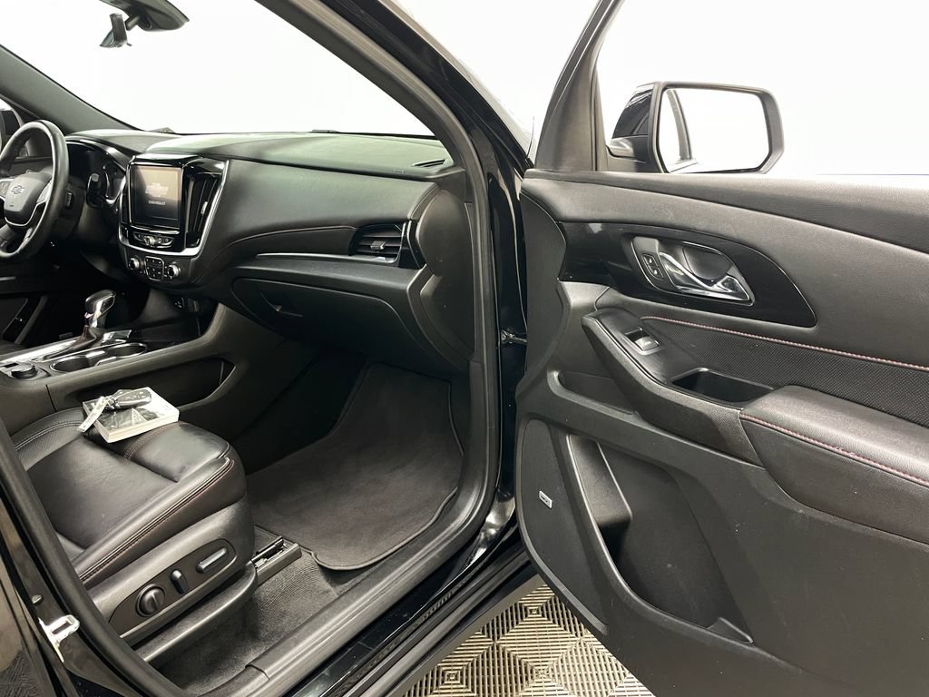 Certified 2023 Chevrolet Traverse RS AWD/4WD image 37