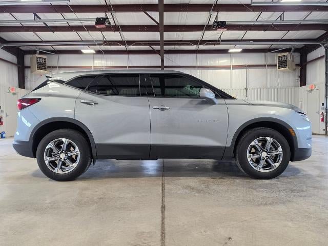 Used 2025 Chevrolet Blazer LT AWD/4WD image 6