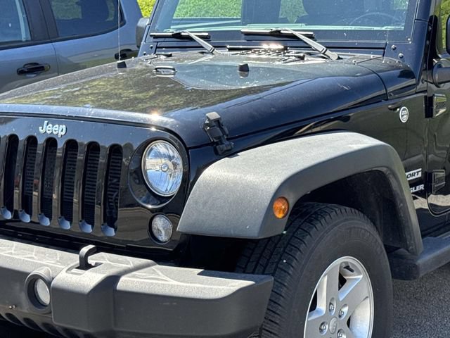 Used 2016 Jeep Wrangler Sport w/ Quick Order Package 24S AWD/4WD image 5