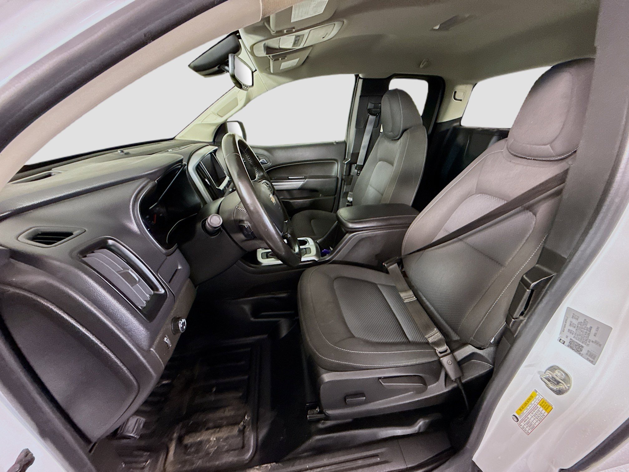 Used 2022 Chevrolet Colorado LT w/ Fleet Safety Package image 21