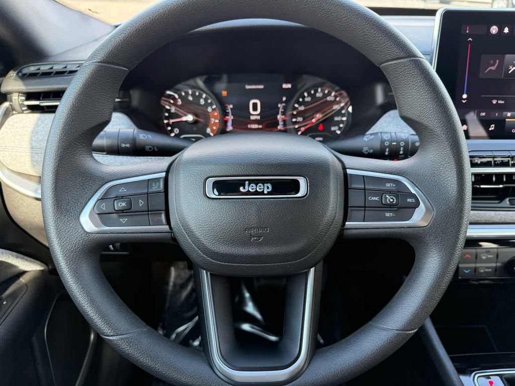Used 2024 Jeep Compass Sport image 15