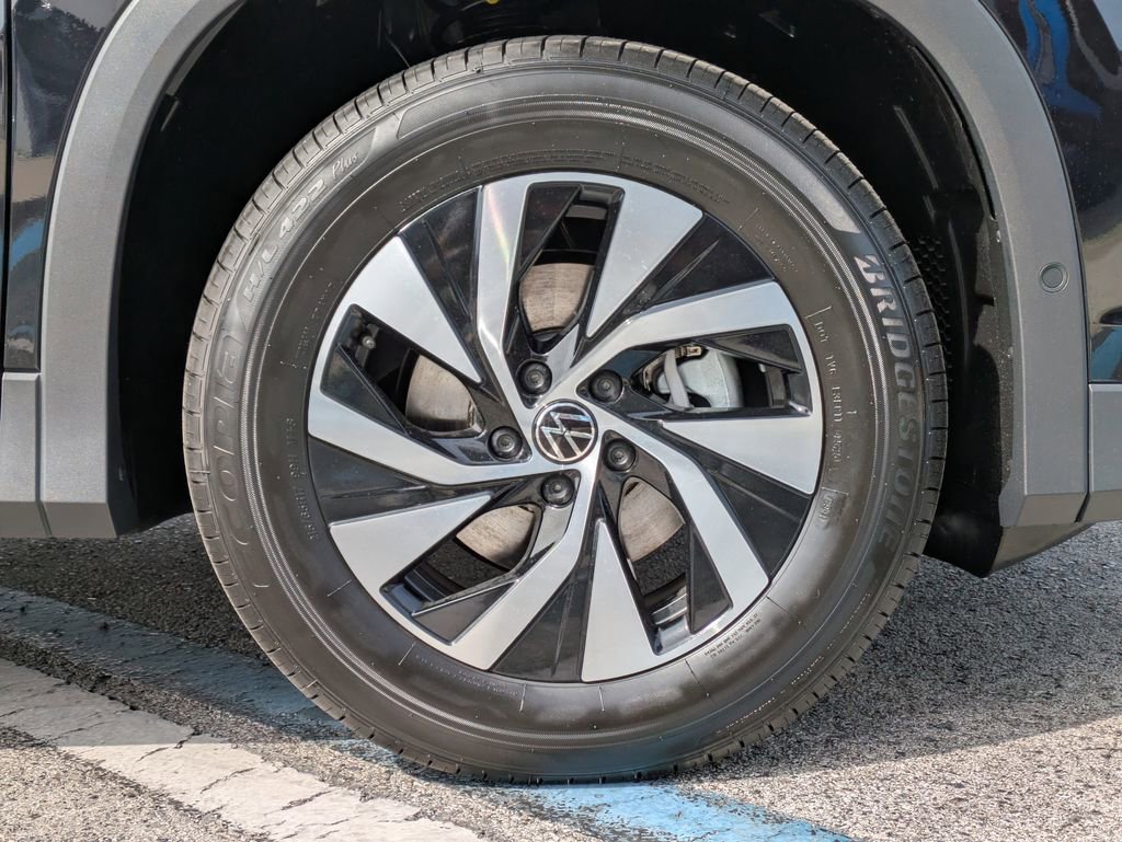 Certified 2026 Volkswagen Tiguan S image 11