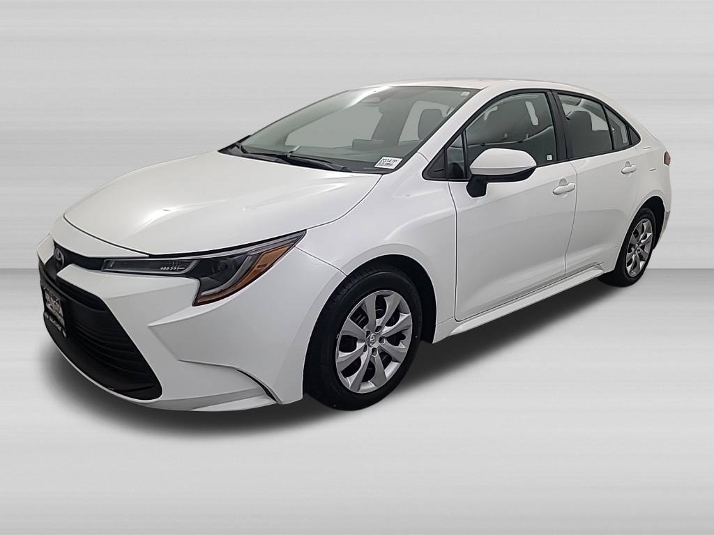 Used 2025 Toyota Corolla LE FWD image 9