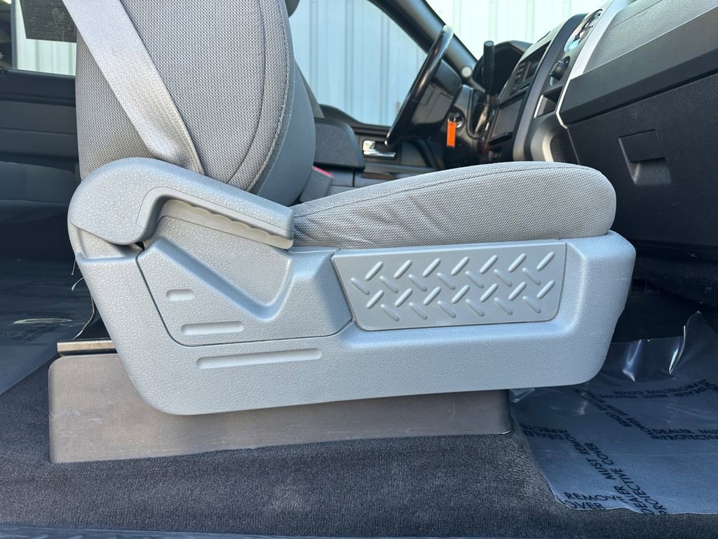 Used 2013 Ford F150 XLT w/ Luxury Equipment Group image 31
