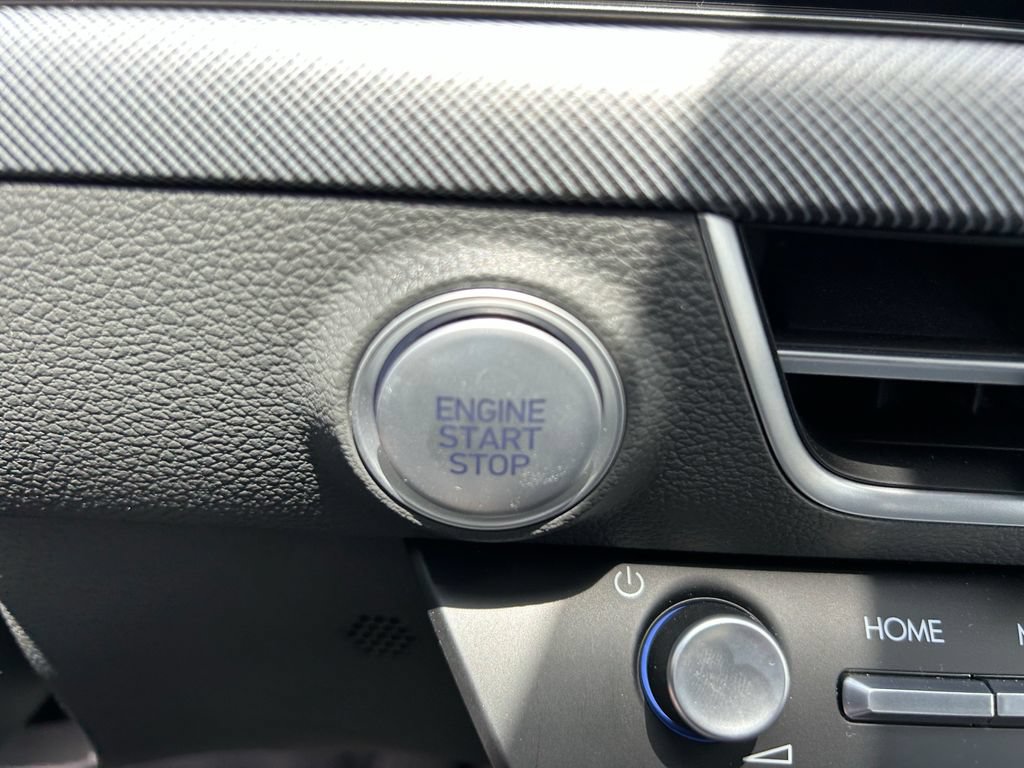 Certified 2024 Hyundai Sonata SEL w/ Convenience Package FWD image 31
