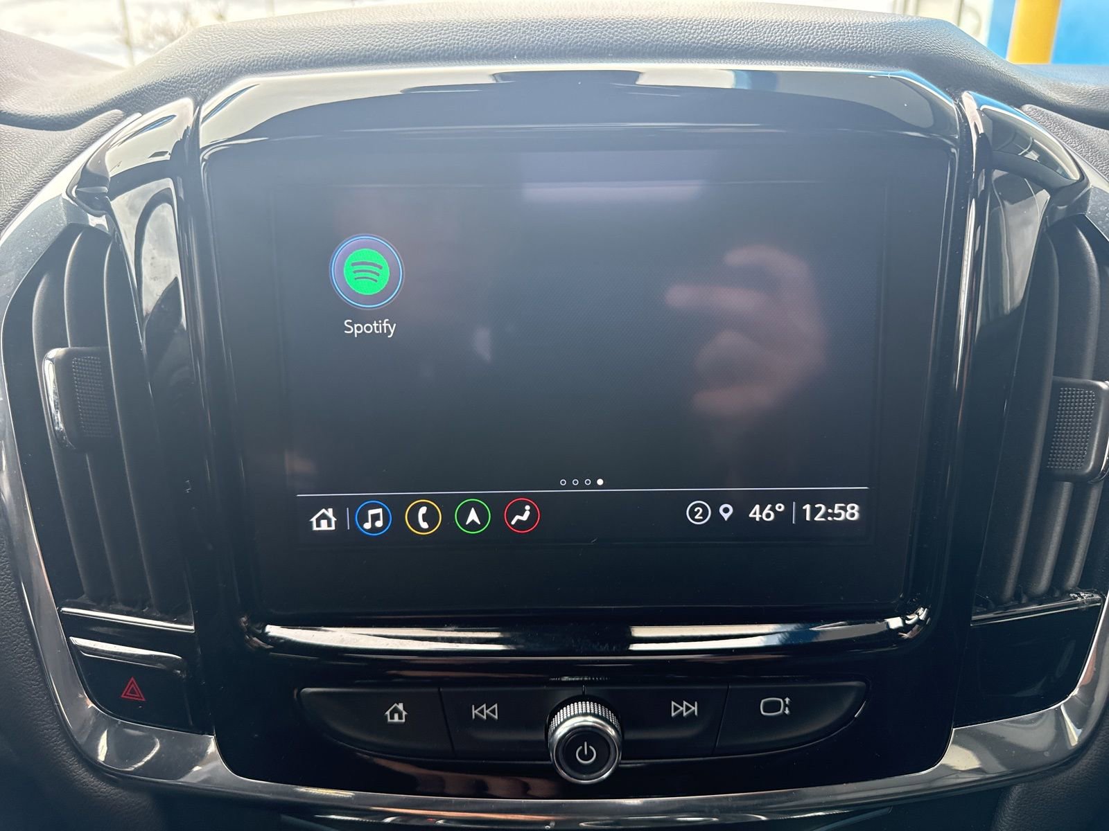 Used 2023 Chevrolet Traverse RS image 25