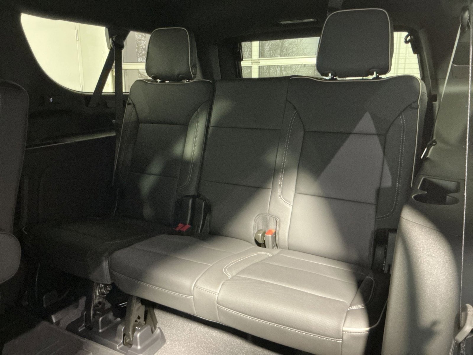 New 2026 Chevrolet Suburban Premier image 33