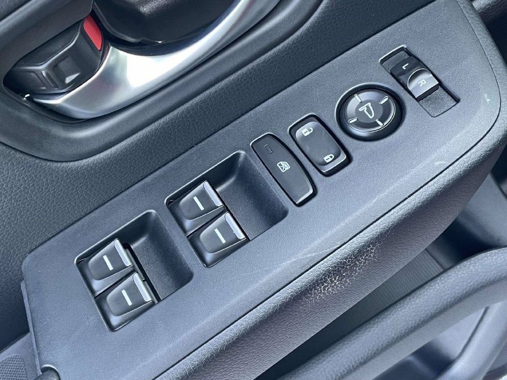 Used 2025 Honda Pilot EX-L image 19