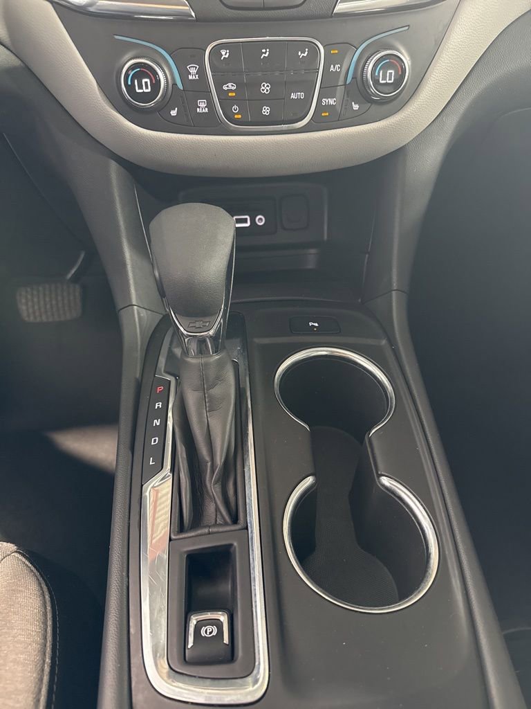 Used 2024 Chevrolet Equinox LT image 44