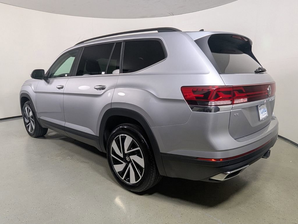Used 2024 Volkswagen Atlas SE FWD image 6
