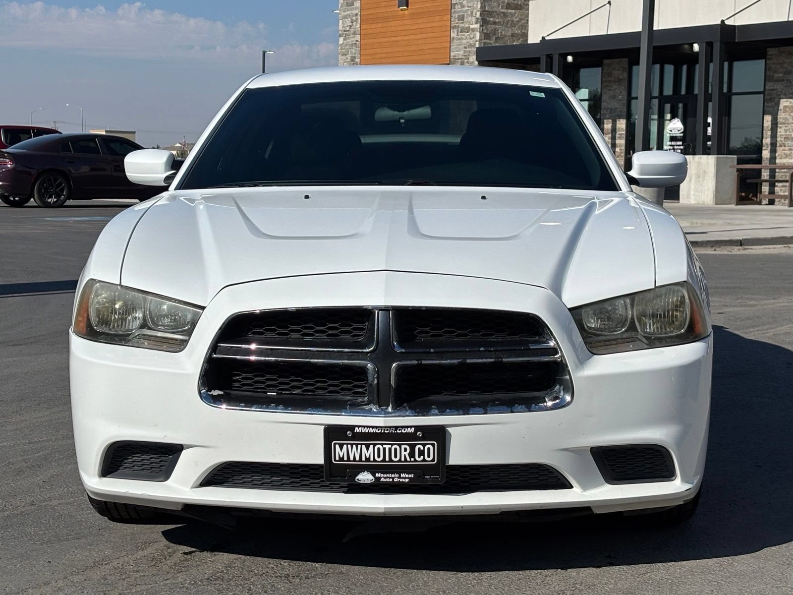 Used 2014 Dodge Charger SE RWD image 2