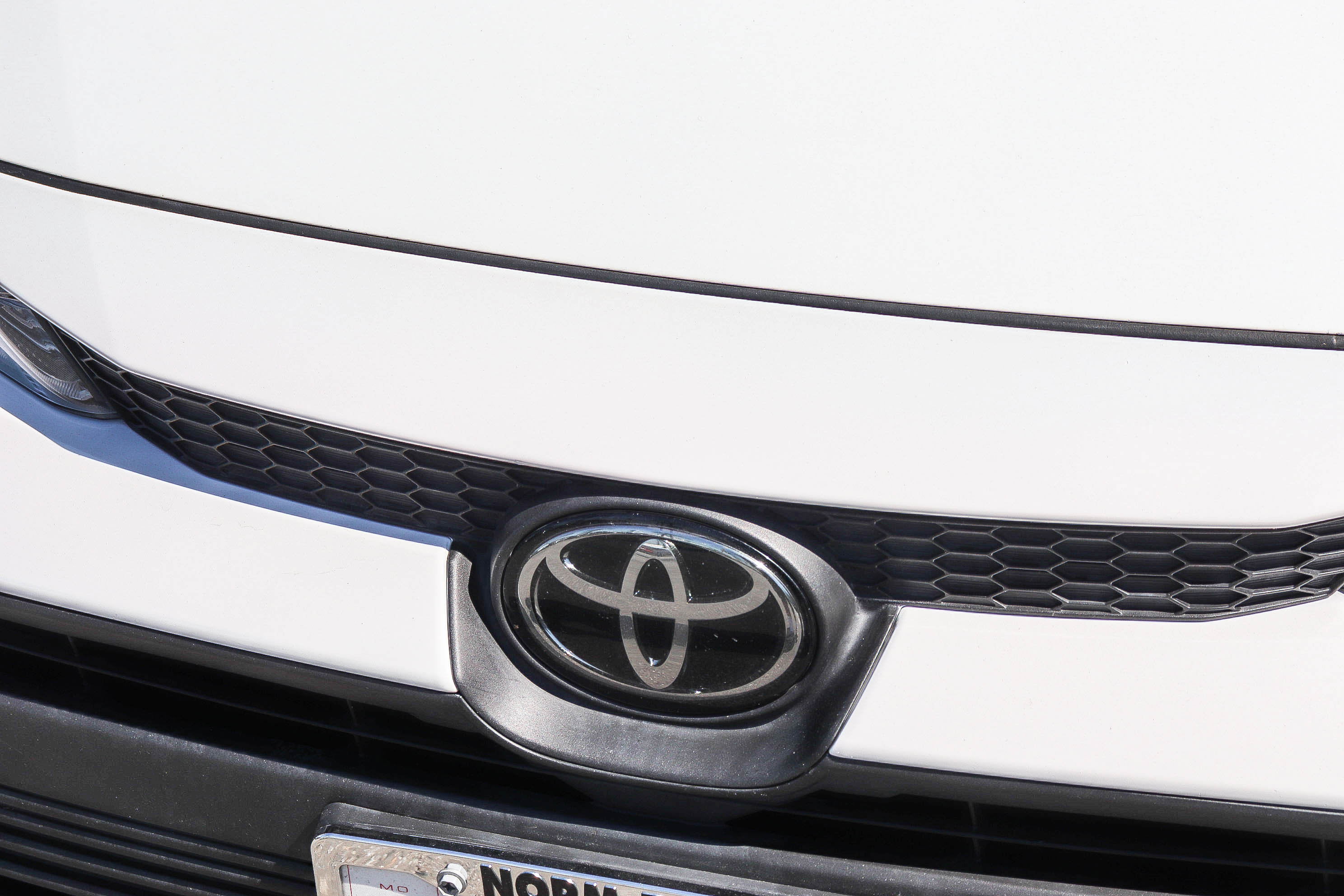 Used 2024 Toyota Corolla LE FWD image 4