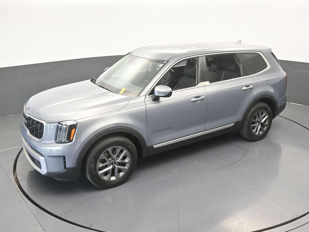 Used 2024 Kia Telluride LX FWD image 46