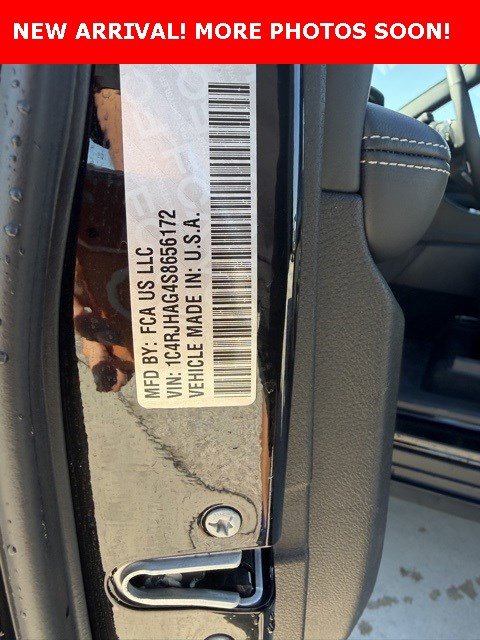 Used 2025 Jeep Grand Cherokee Altitude image 10