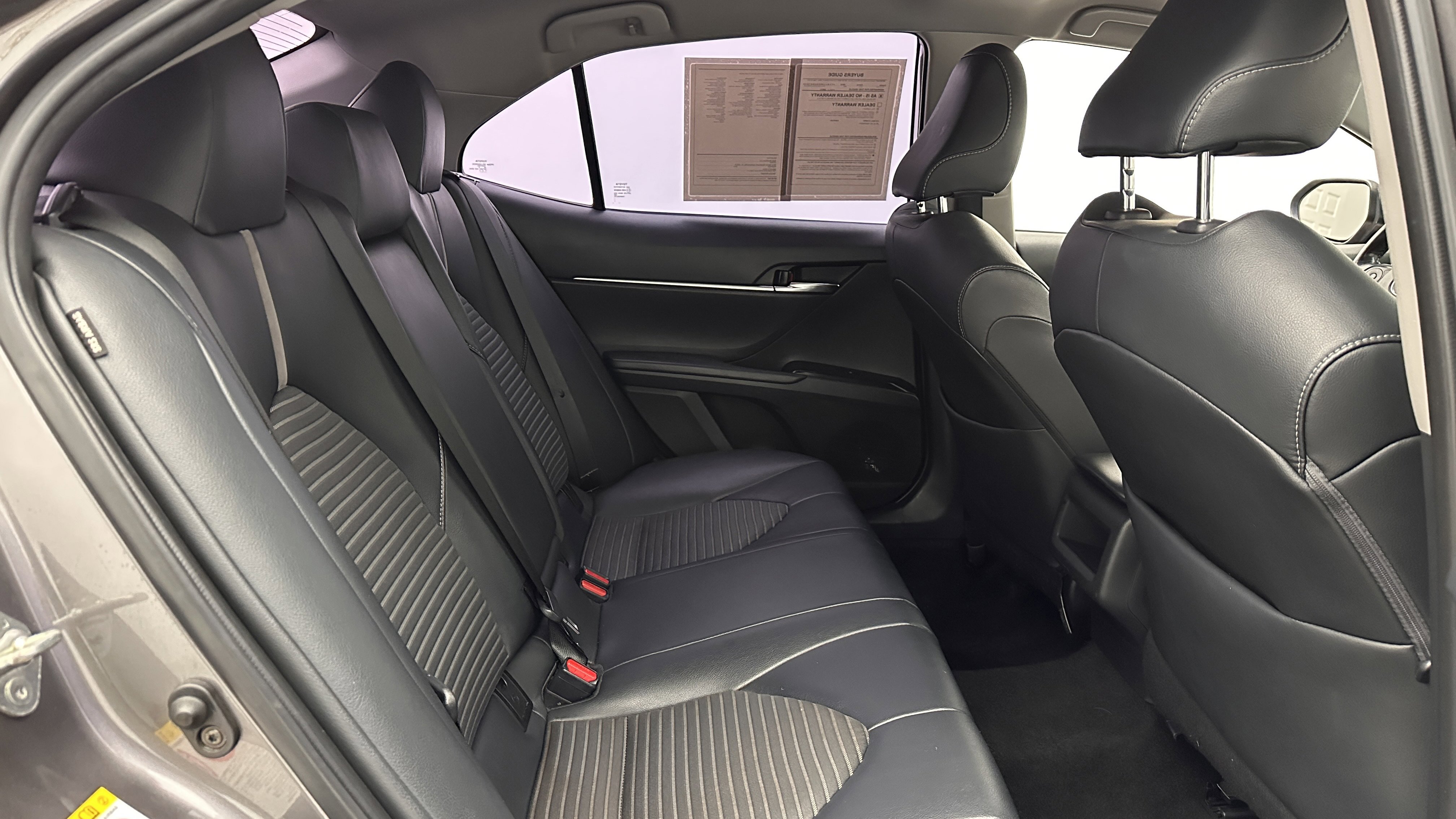Used 2019 Toyota Camry SE FWD image 30