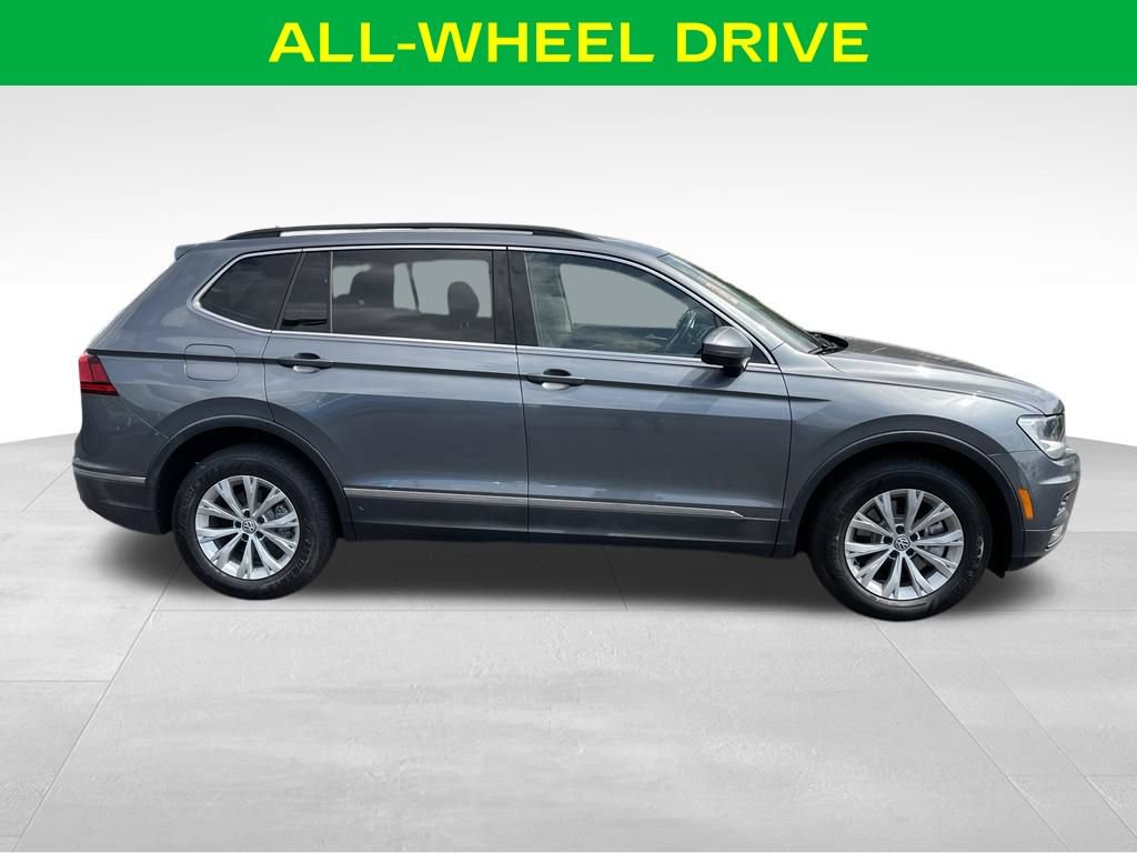 Used 2018 Volkswagen Tiguan SEL AWD/4WD image 6