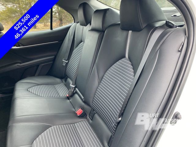 Used 2024 Toyota Camry SE image 14