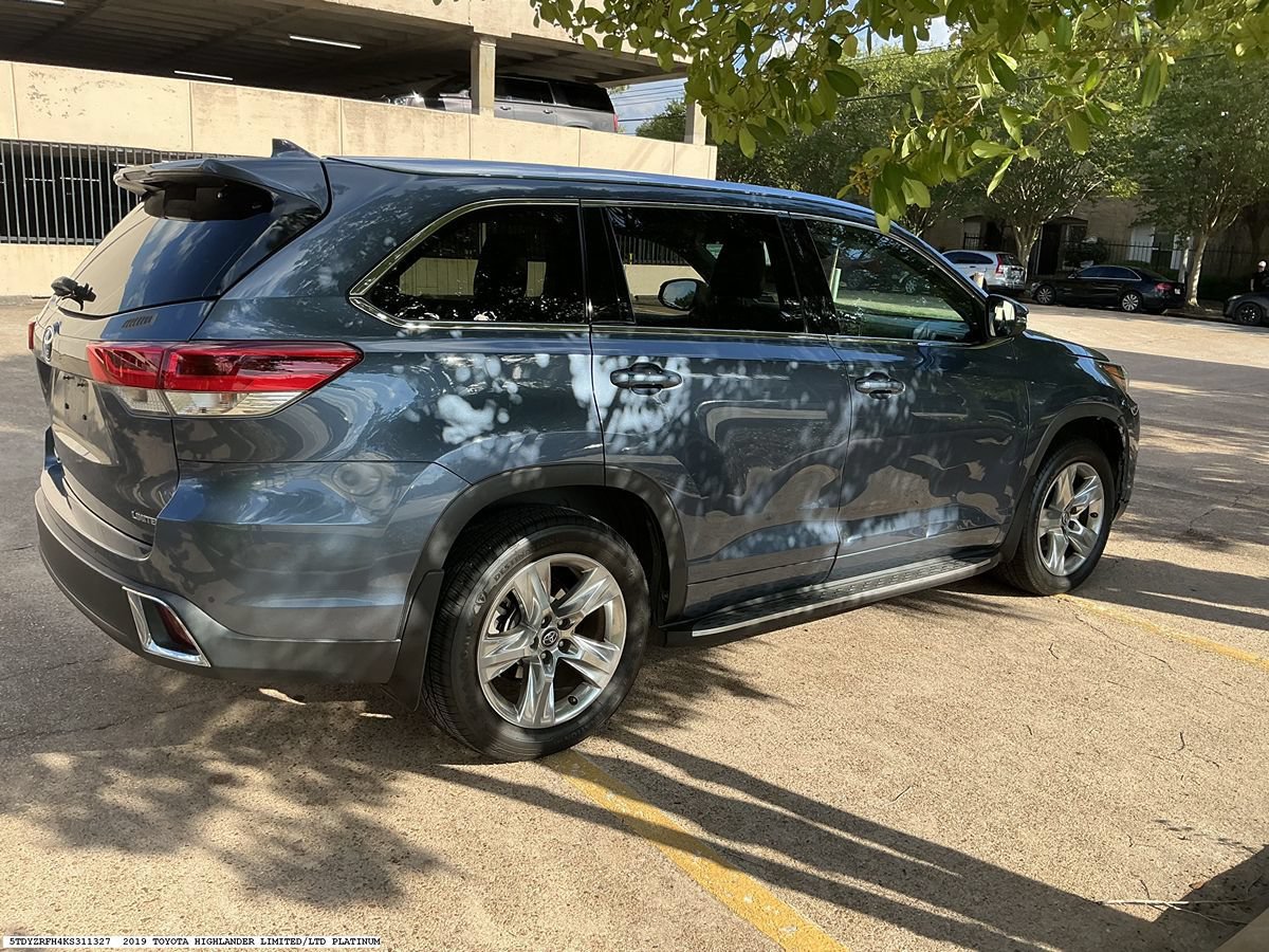 Used 2019 Toyota Highlander Limited FWD image 6
