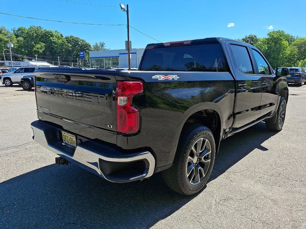 Used 2022 Chevrolet Silverado 1500 LT AWD/4WD image 7