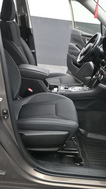 Used 2020 Subaru Forester Premium AWD/4WD image 17