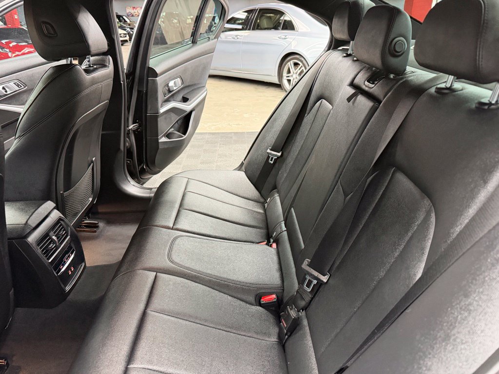 Used 2021 BMW 330i Sedan w/ Convenience Package RWD image 38