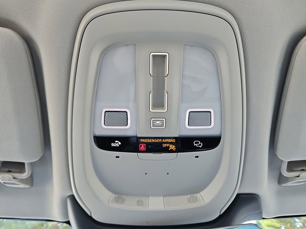 Used 2024 Volvo S90 B6 Ultimate image 21