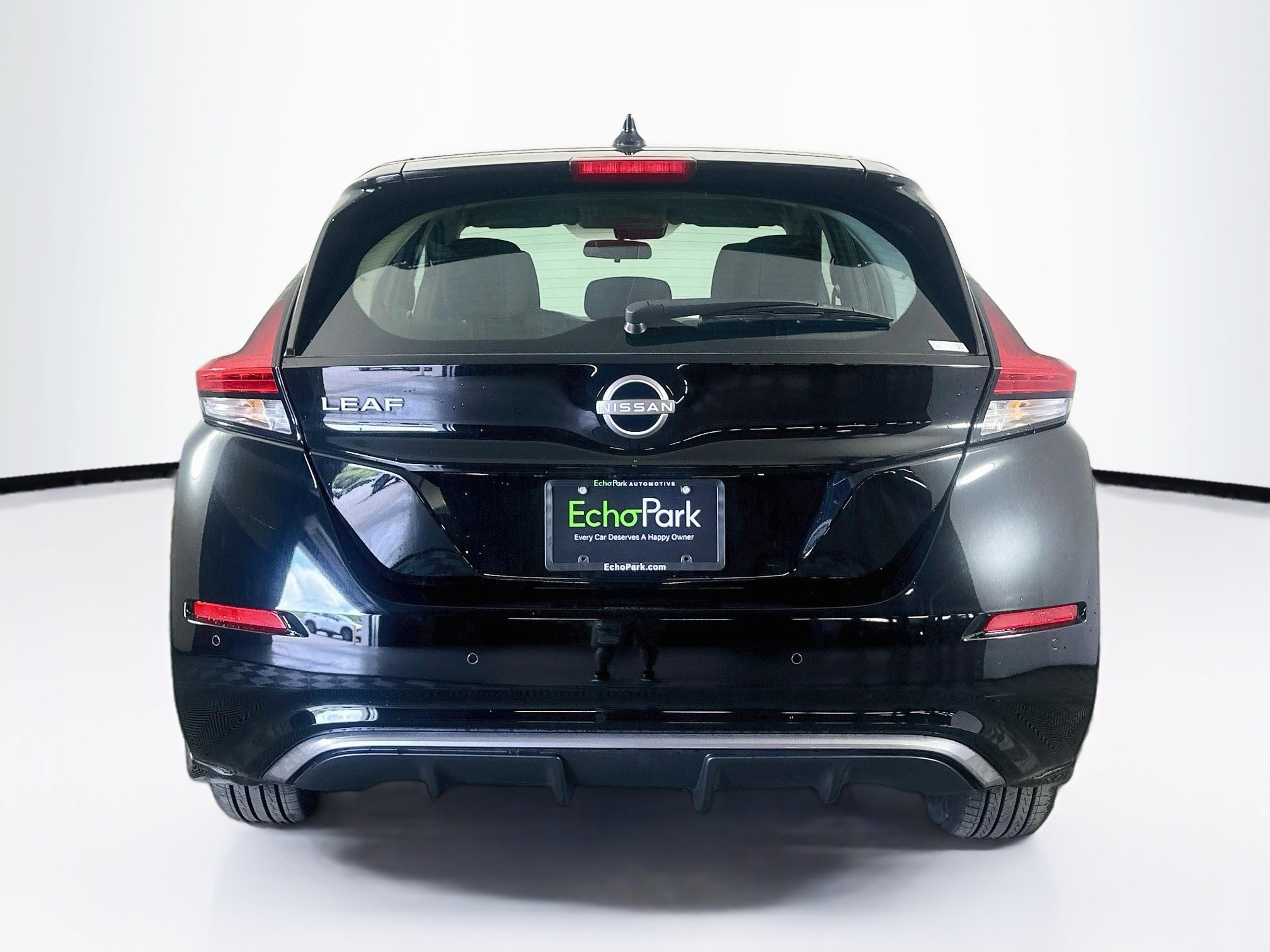 Used 2024 Nissan Leaf S FWD image 7