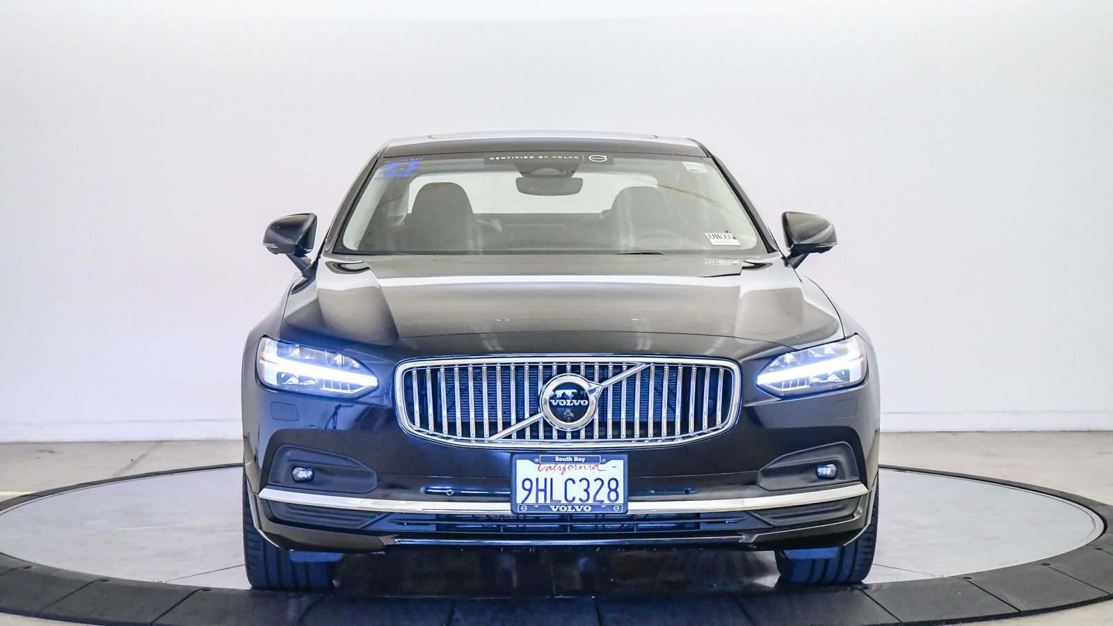 Certified 2023 Volvo S90 B6 Plus AWD/4WD image 7