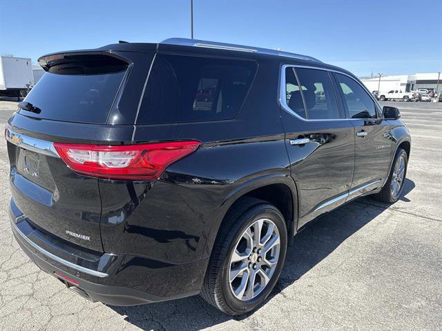 Used 2021 Chevrolet Traverse Premier FWD image 4