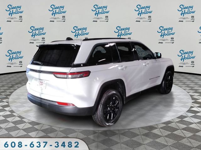 New 2026 Jeep Grand Cherokee Altitude image 5