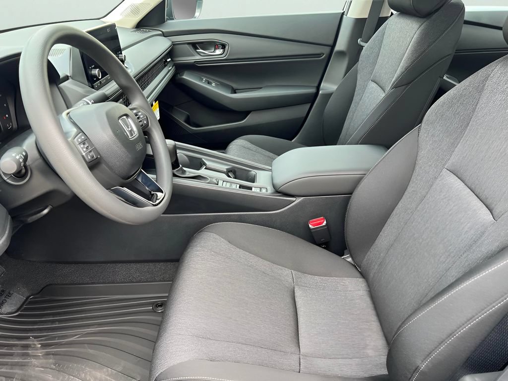Certified 2025 Honda Accord SE image 12