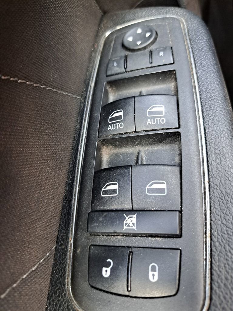 Used 2023 Dodge Charger Scat Pack w/ Navigation & Travel Group image 18