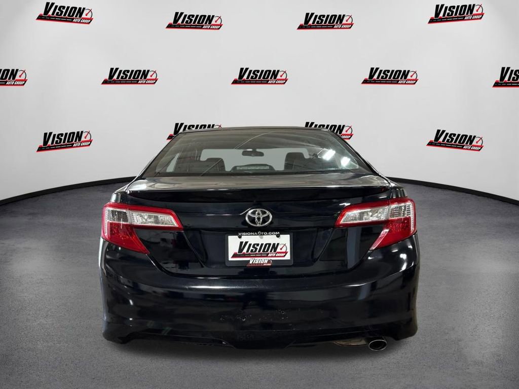 Used 2014 Toyota Camry SE image 6