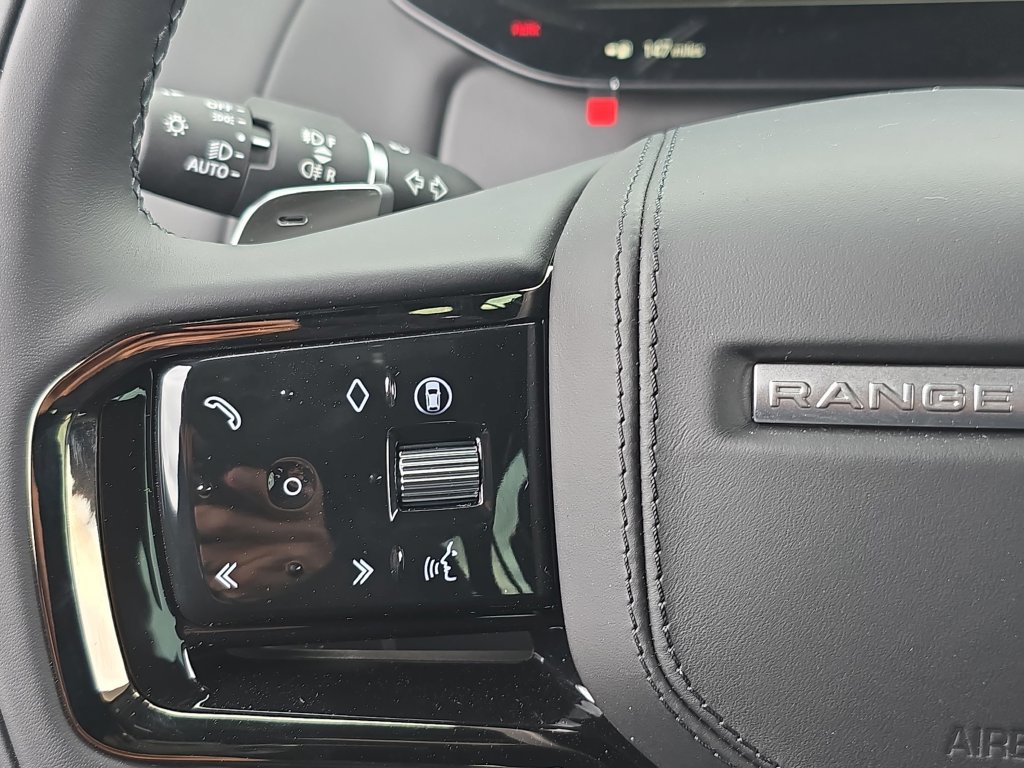 New 2026 Land Rover Range Rover Sport Dynamic SE AWD/4WD image 18