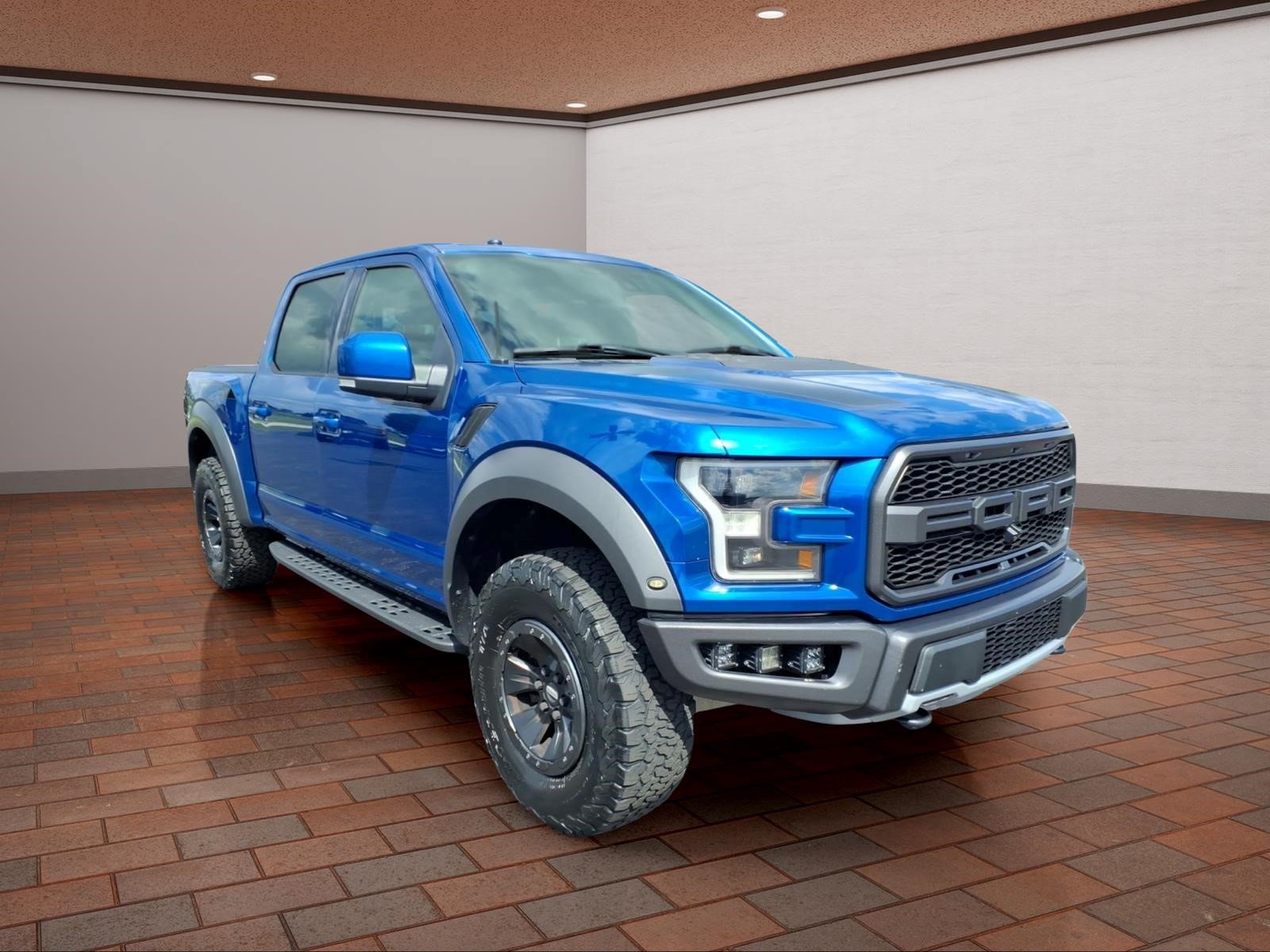 Used 2018 Ford F150 Raptor w/ Equipment Group 802A Luxury AWD/4WD video 2