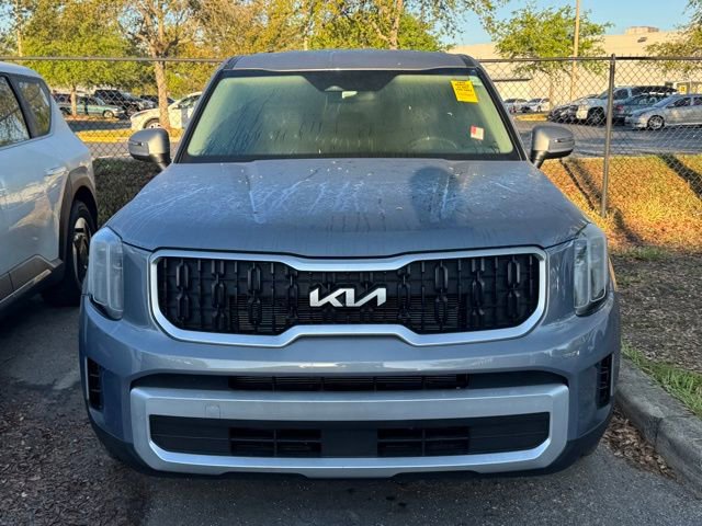 Certified 2024 Kia Telluride LX image 9