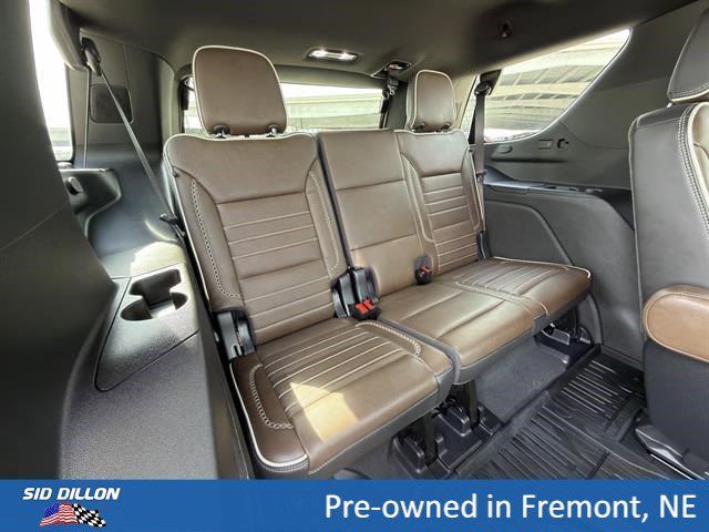 Certified 2025 GMC Yukon Denali Ultimate w/ LPO, Floor Liner Package AWD/4WD image 25