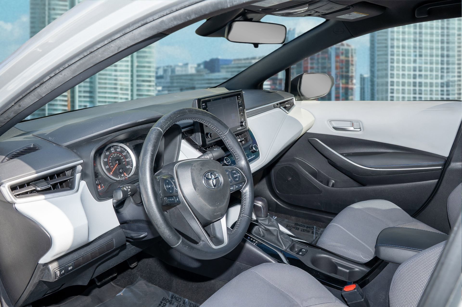 Used 2022 Toyota Corolla SE image 14