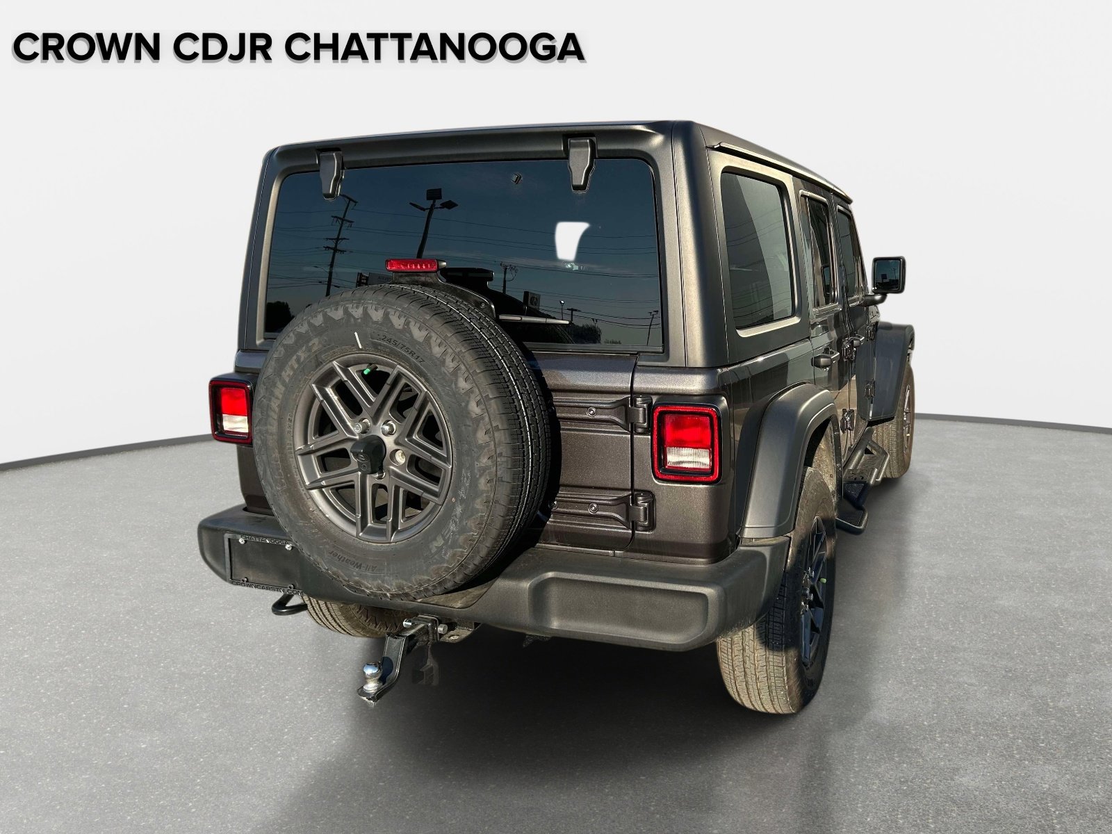 Used 2025 Jeep Wrangler Sport S image 5