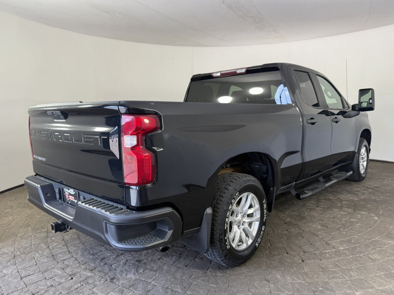 Used 2021 Chevrolet Silverado 1500 W/T w/ WT Value Package AWD/4WD image 9