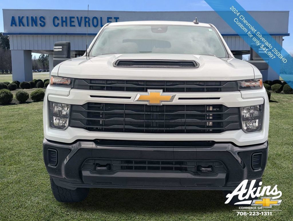 Used 2024 Chevrolet Silverado 2500 Custom w/ Custom Convenience Package AWD/4WD image 9