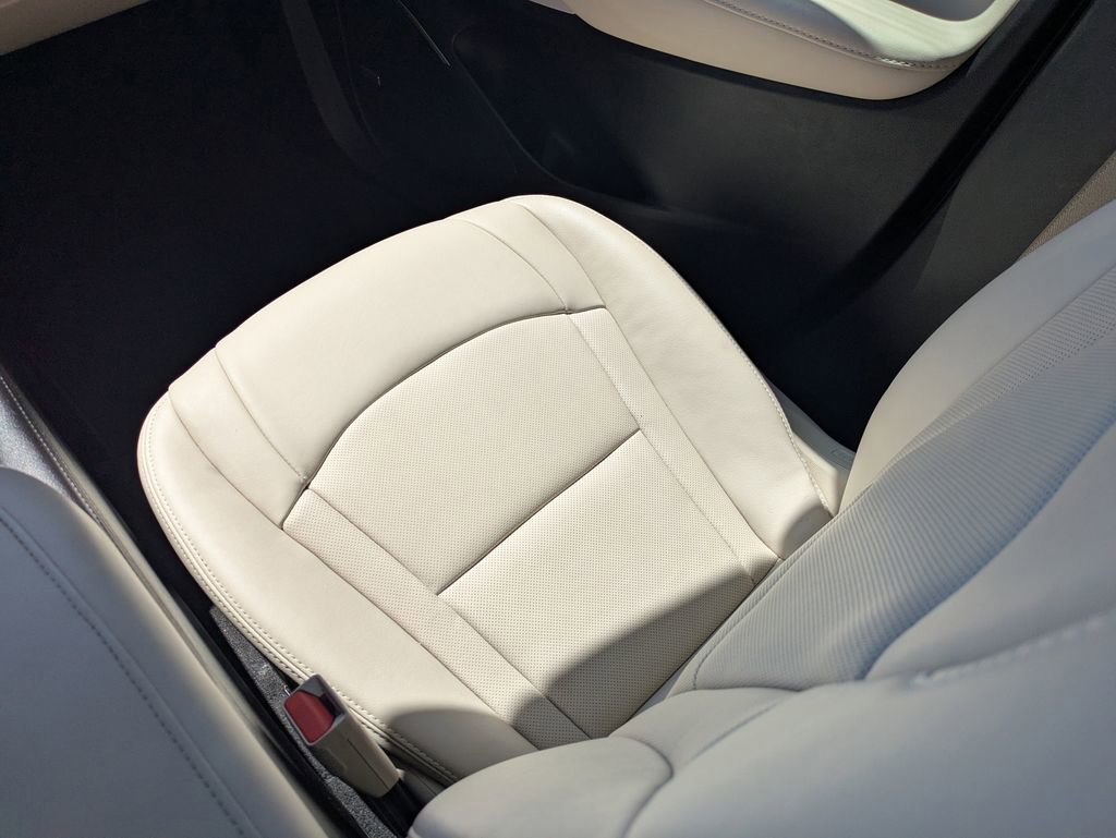 Used 2023 Buick Enclave Premium w/ Experience Buick Package image 19