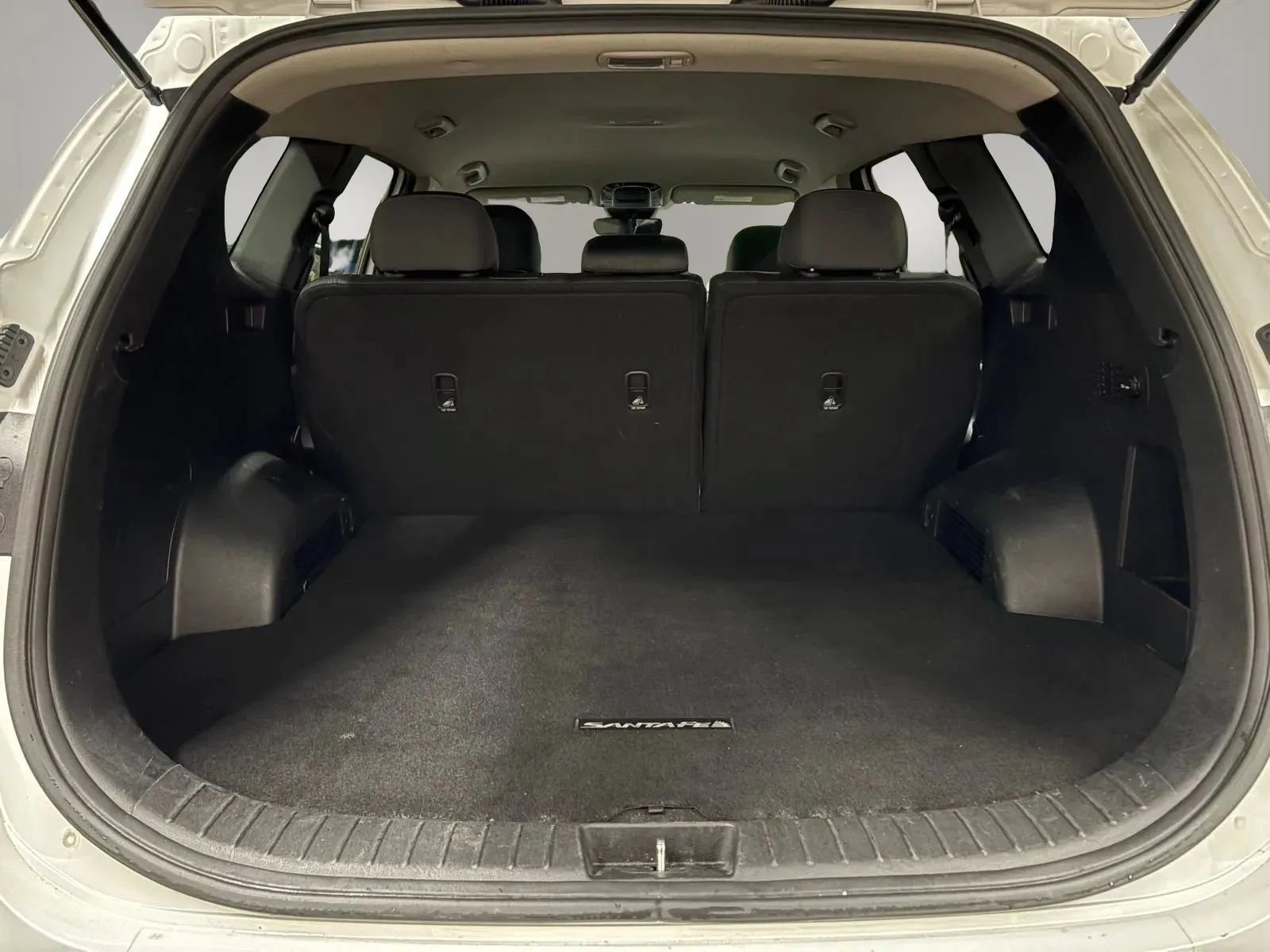 Used 2022 Hyundai Santa Fe SEL AWD/4WD image 9