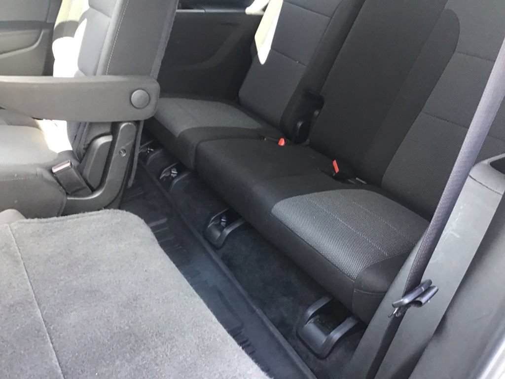 Used 2023 Chevrolet Traverse LT FWD image 15