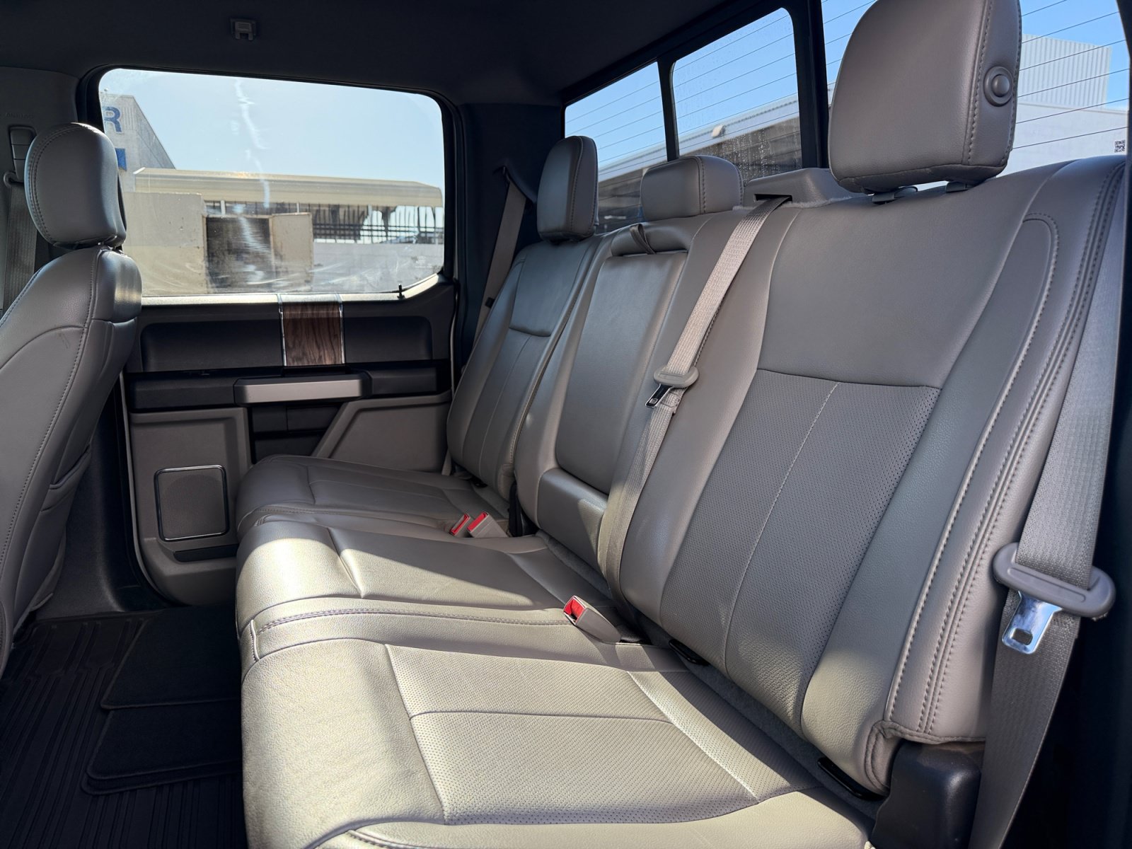 Used 2019 Ford F150 Lariat w/ Equipment Group 502A Luxury AWD/4WD image 27